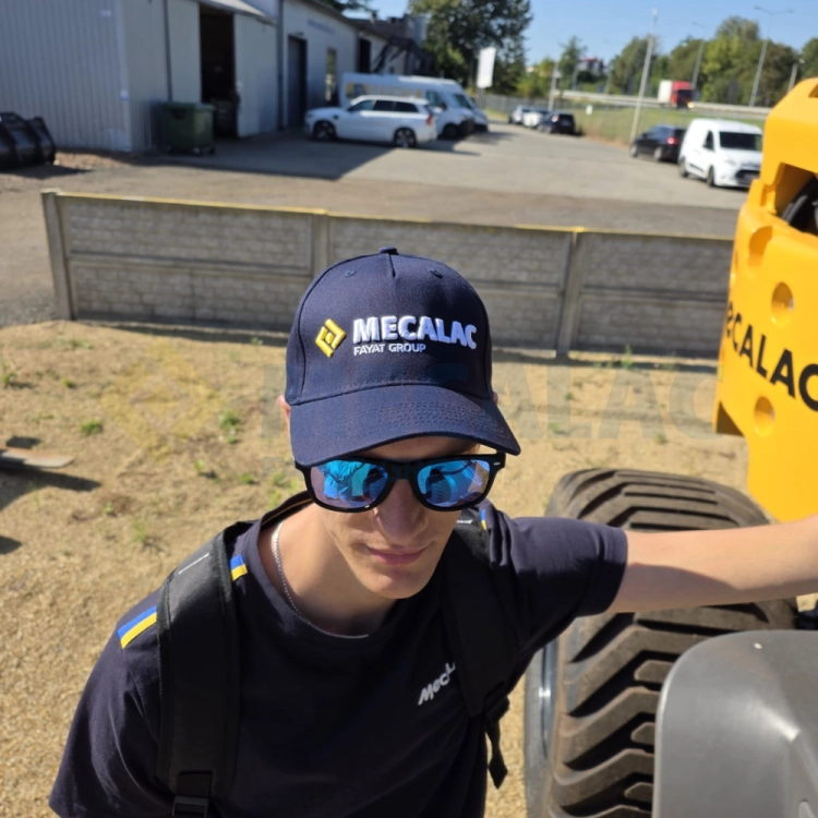 czapka_mecalac.png
